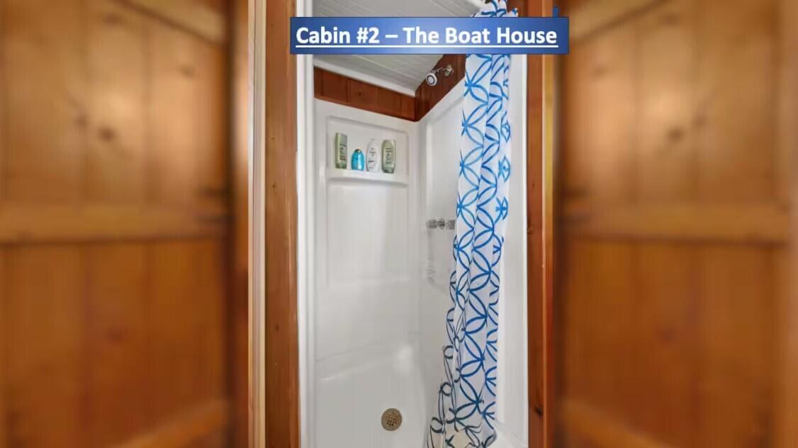 Houghton Lake, Michigan, 48629, United States, 8 Bedrooms Bedrooms, ,4 BathroomsBathrooms,Residential,For Sale,1990412