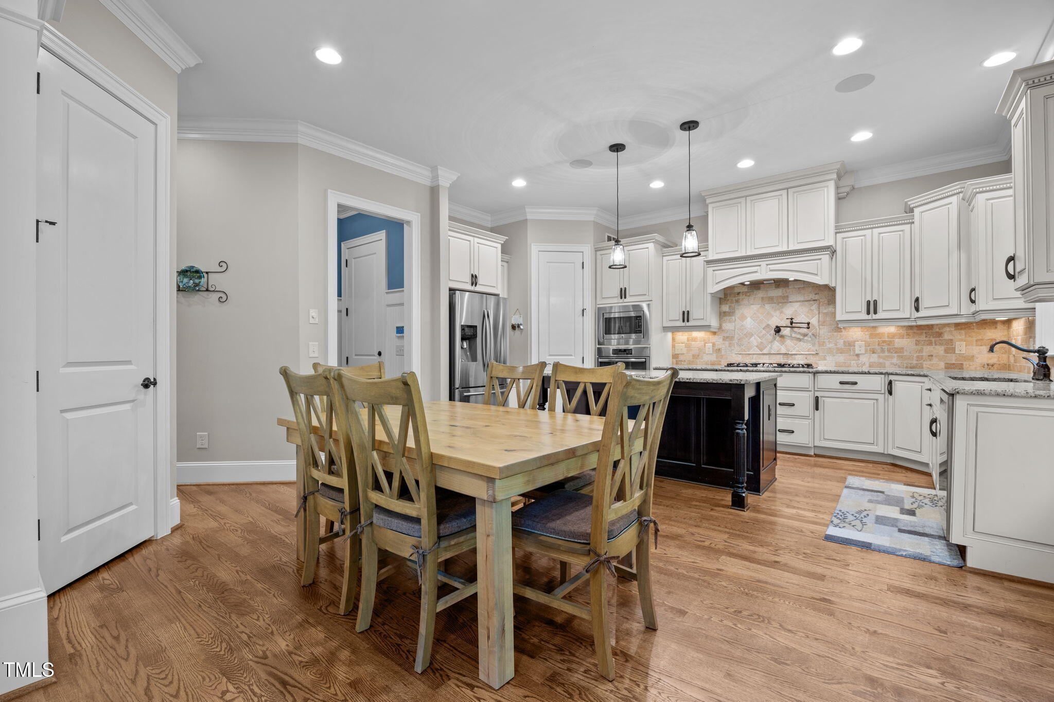Apex, North Carolina, 27502, United States, 5 Bedrooms Bedrooms, ,4 BathroomsBathrooms,Residential,For Sale,1901280