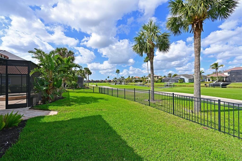 Bradenton, Florida, 34212, United States, 4 Bedrooms Bedrooms, ,3 BathroomsBathrooms,Residential,For Sale,1848553