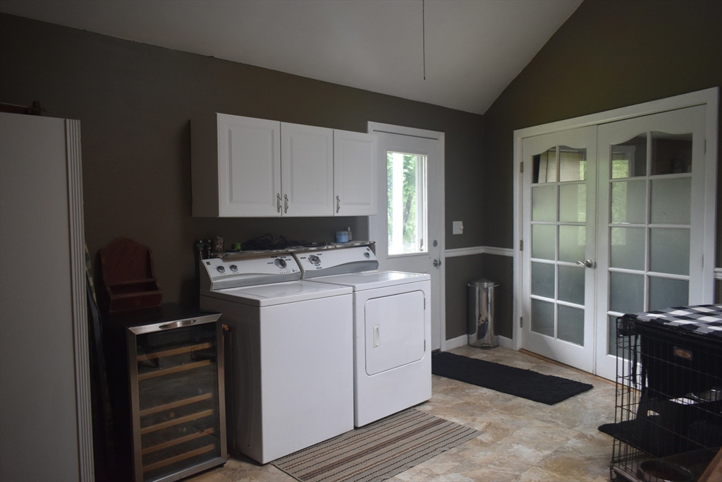 Spencer, Massachusetts, 01562, United States, 5 Bedrooms Bedrooms, ,4 BathroomsBathrooms,Residential,For Sale,1973869