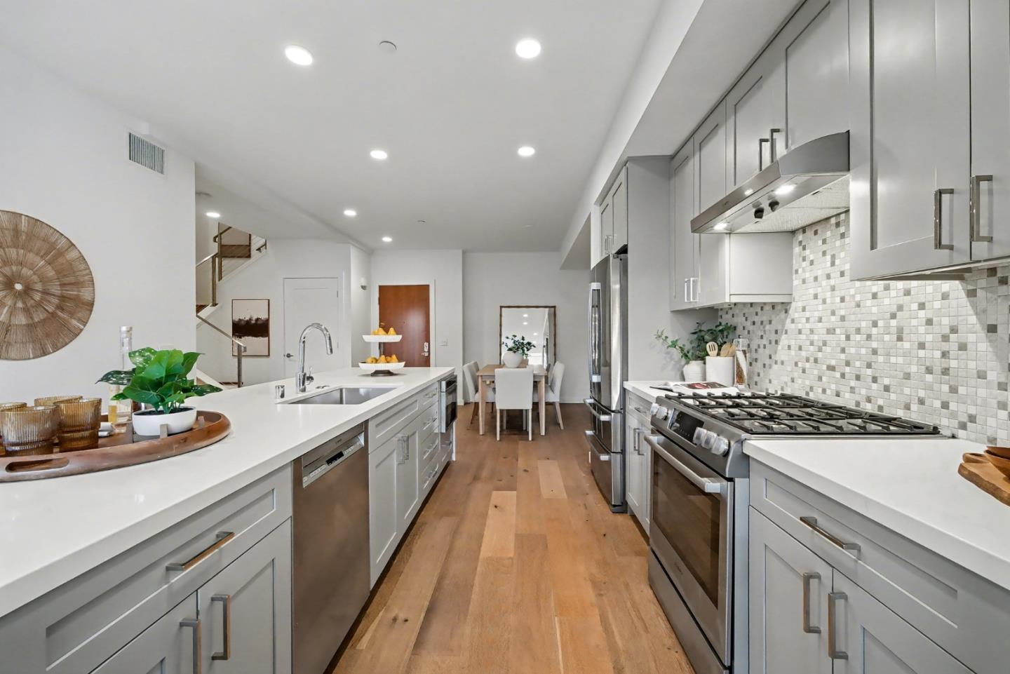 Belmont, California, 94002, United States, 3 Bedrooms Bedrooms, ,3 BathroomsBathrooms,Residential,For Sale,1989509