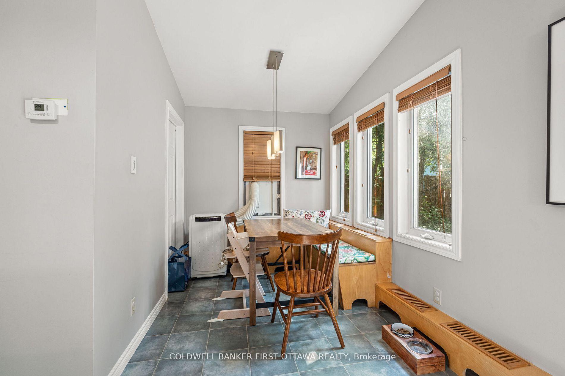 BRITANNIA - LINCOLN HEIGHTS AND AREA, Ontario, K2B 6Y5, CA, 3 Bedrooms Bedrooms, ,Residential,For Sale,1950856