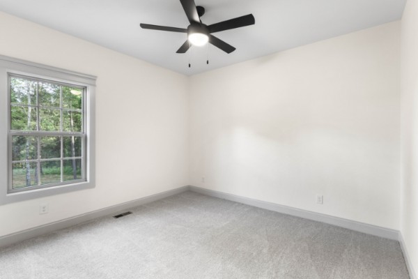 Cumberland Furnace, Tennessee, 37051, United States, 4 Bedrooms Bedrooms, ,3 BathroomsBathrooms,Residential,For Sale,2006360