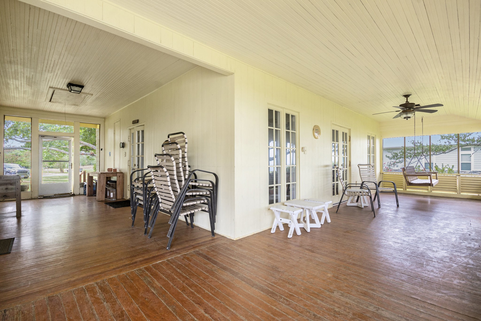 Beach City, Texas, 77523, United States, 2 Bedrooms Bedrooms, ,2 BathroomsBathrooms,Residential,For Sale,1925537