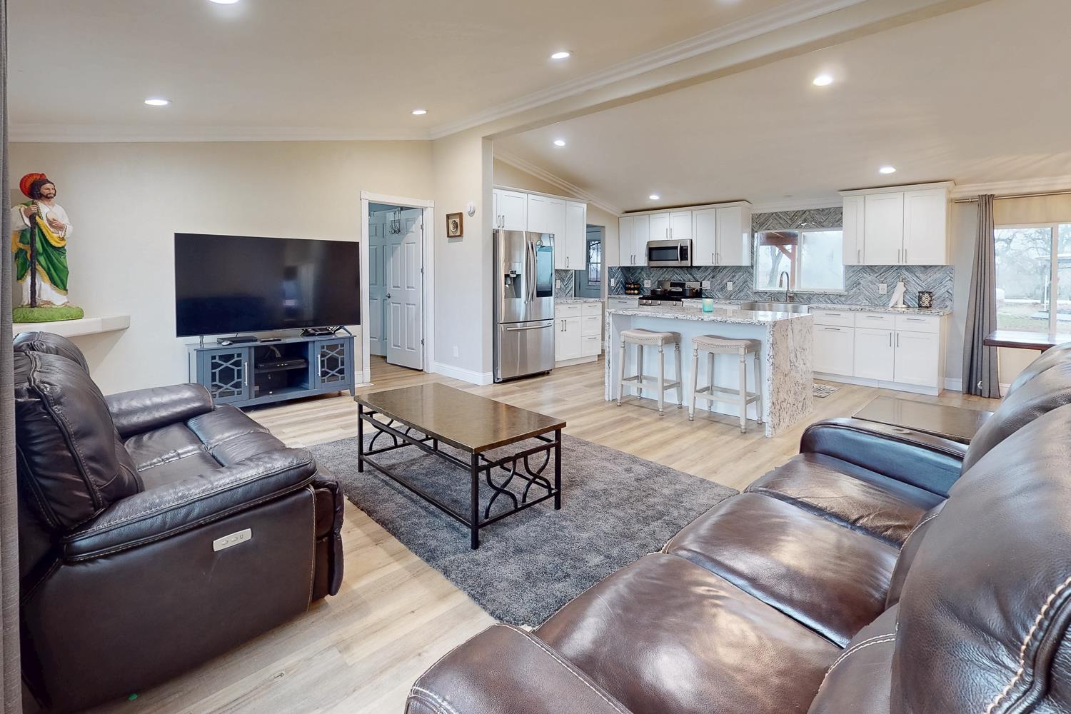 Oroville, California, 95966, United States, 2 Bedrooms Bedrooms, ,2 BathroomsBathrooms,Residential,For Sale,2008173