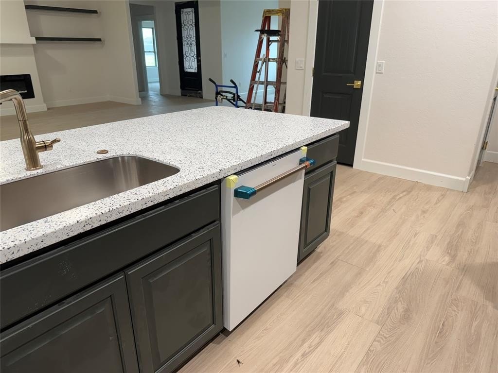 Altus, Oklahoma, 73521, United States, 4 Bedrooms Bedrooms, ,3 BathroomsBathrooms,Residential,For Sale,1980634