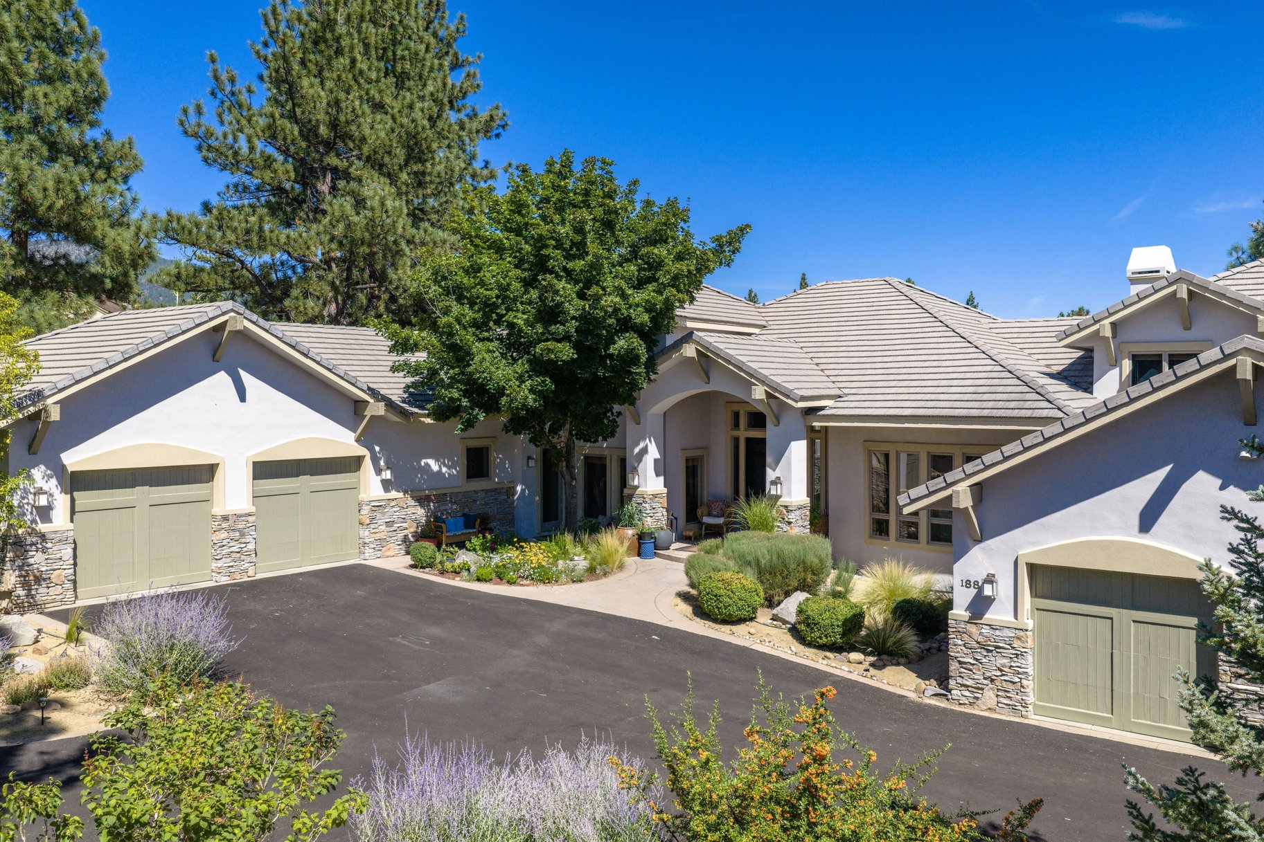 Mountain Seclusion, Reno Sophistication - 物件實景