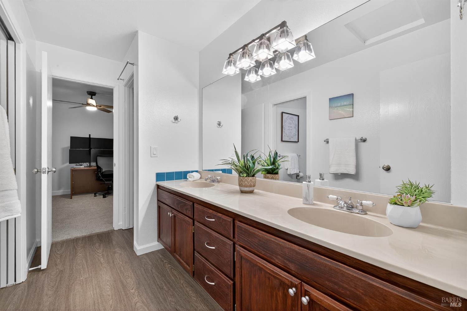 Santa Rosa, California, 95401, United States, 3 Bedrooms Bedrooms, ,2 BathroomsBathrooms,Residential,For Sale,1924972
