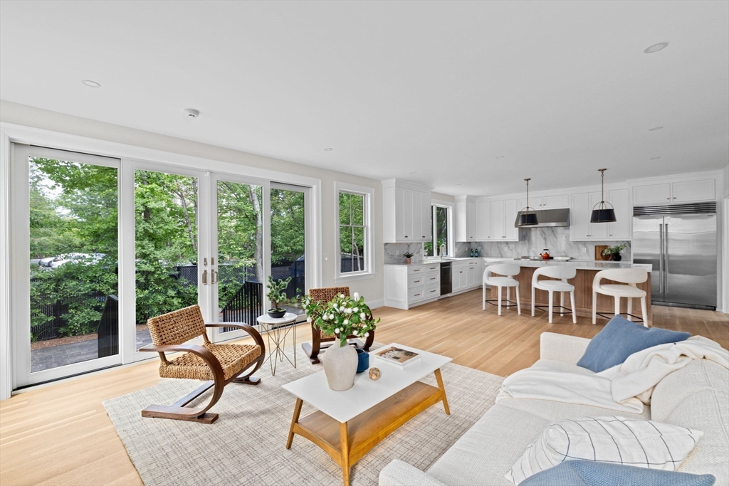 Brookline, Massachusetts, 02467, United States, 5 Bedrooms Bedrooms, ,5 BathroomsBathrooms,Residential,For Sale,1838998