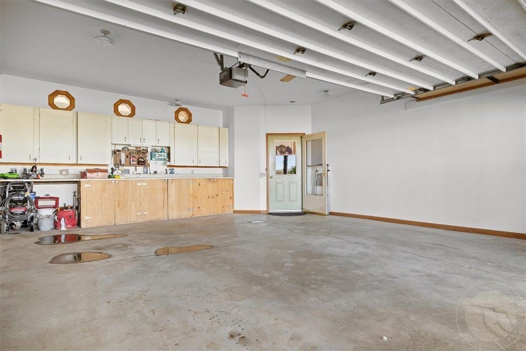 Billings, Montana, 59101, United States, 5 Bedrooms Bedrooms, ,4 BathroomsBathrooms,Residential,For Sale,1810599