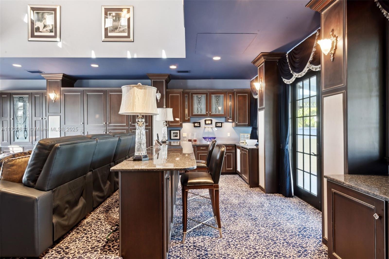 Marathon, Florida, 33050, United States, 5 Bedrooms Bedrooms, ,9 BathroomsBathrooms,Residential,For Sale,1933617