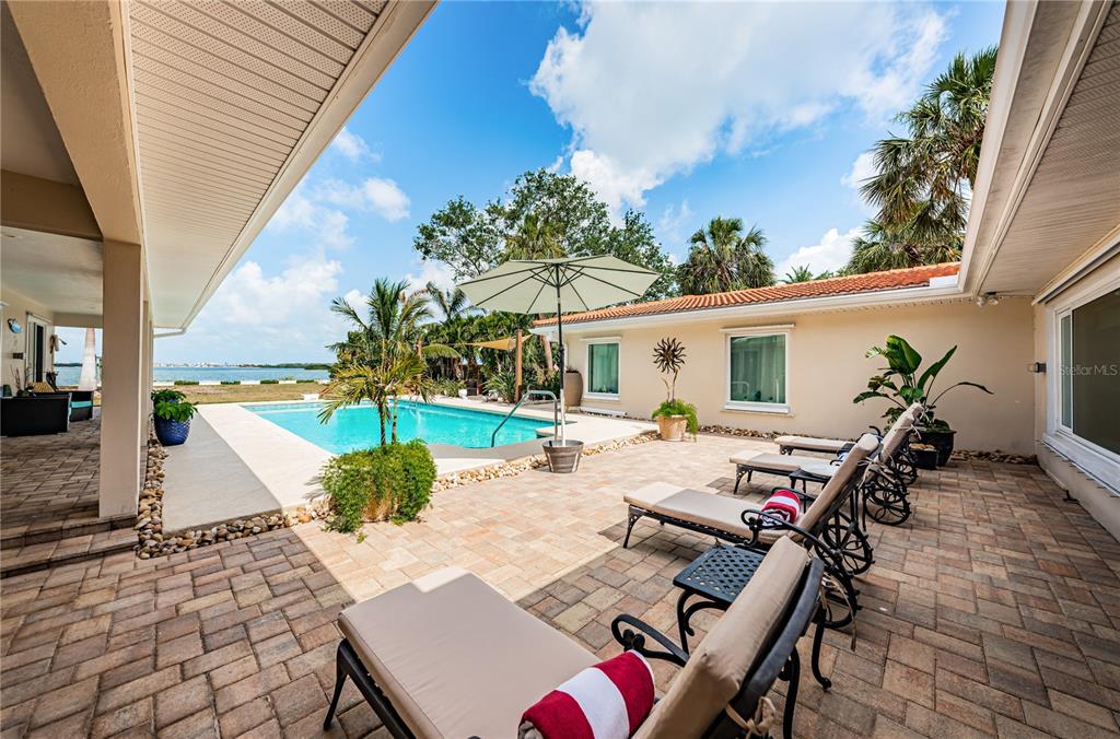 St Petersburg, Florida, 33710, United States, 4 Bedrooms Bedrooms, ,4 BathroomsBathrooms,Residential,For Sale,1826859