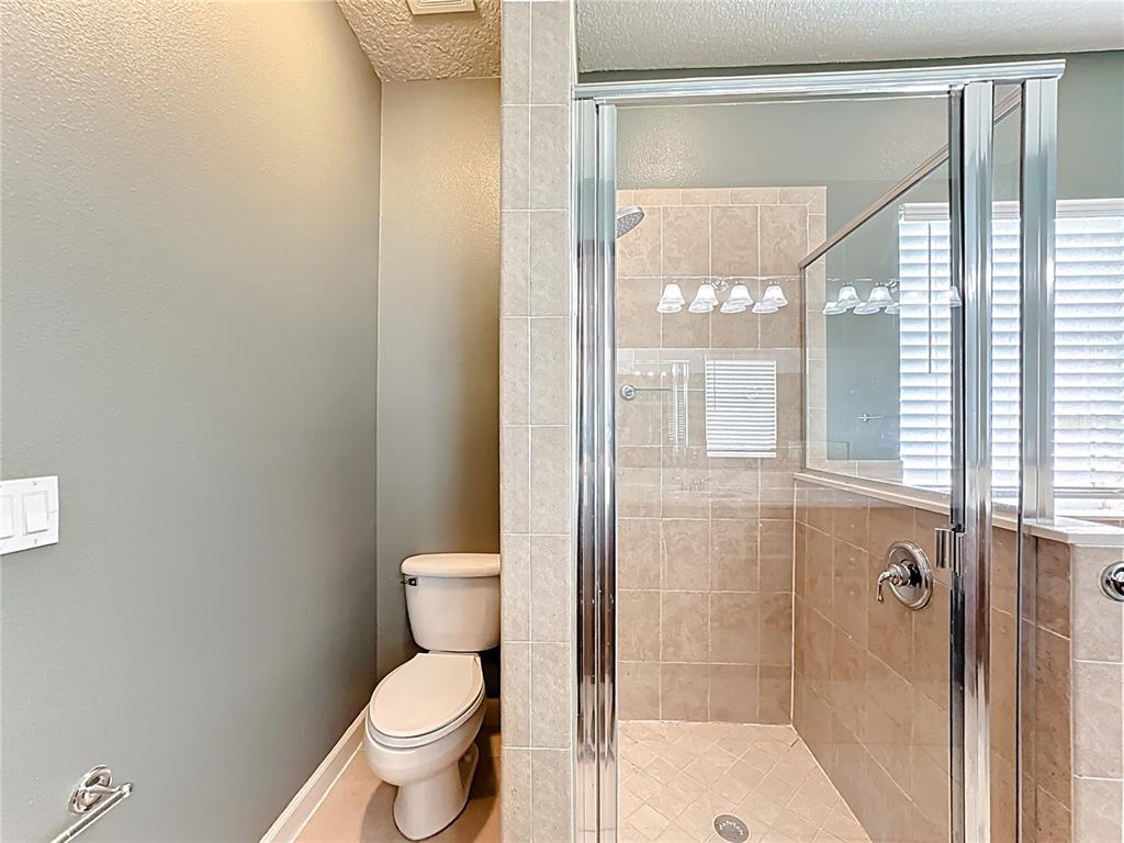 Oviedo, Florida, 32765, United States, 5 Bedrooms Bedrooms, ,3 BathroomsBathrooms,Residential,For Sale,1903894