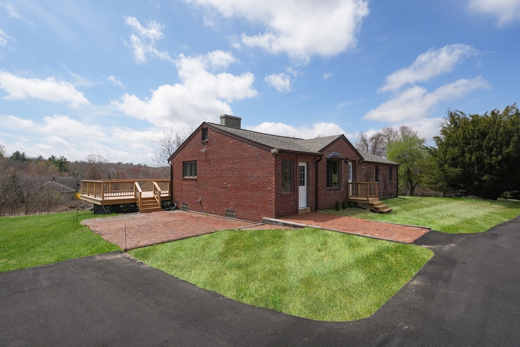 Brimfield, Massachusetts, 01010, United States, 4 Bedrooms Bedrooms, ,3 BathroomsBathrooms,Residential,For Sale,1928752