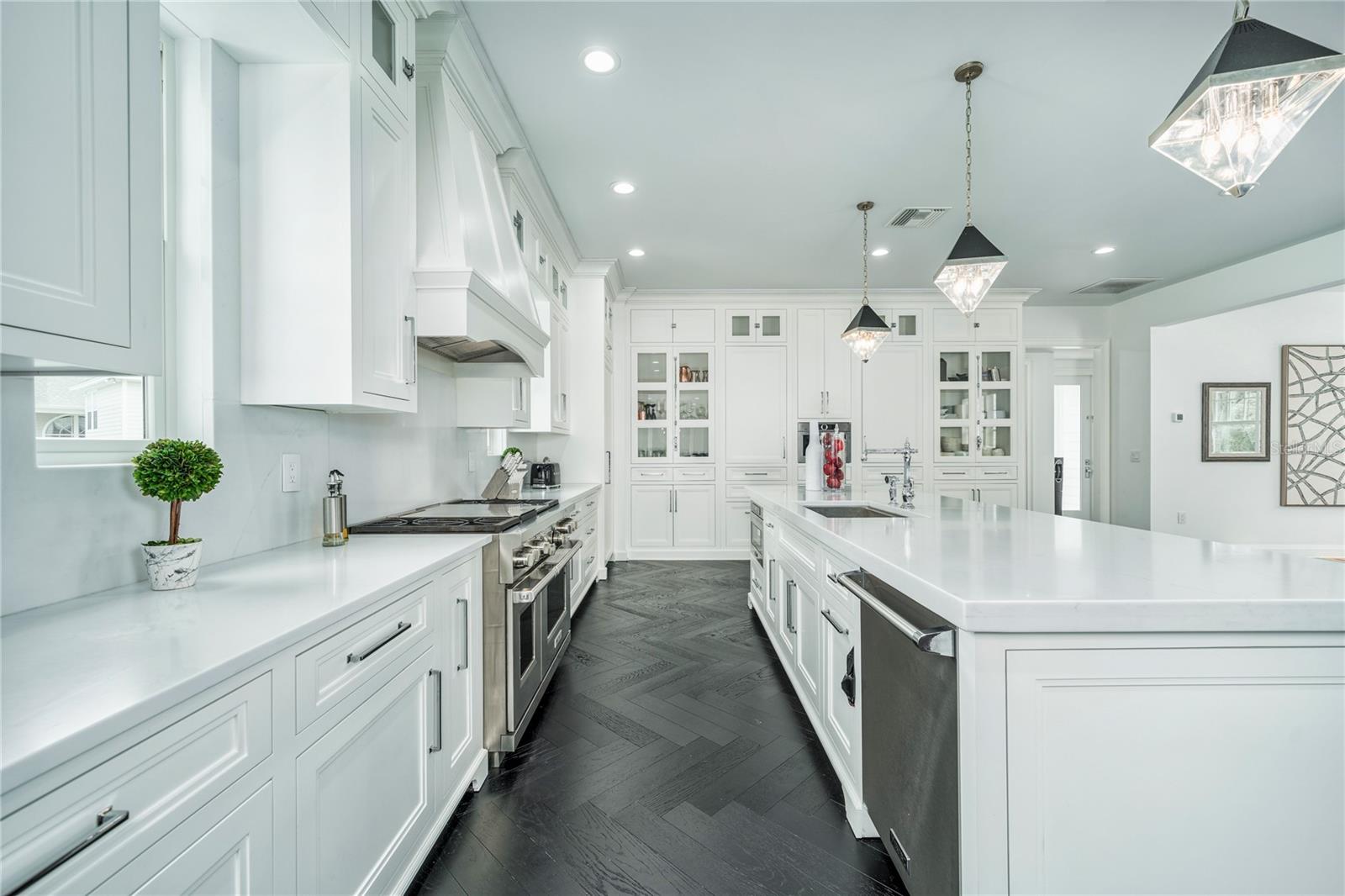 CELEBRATION, Florida, 34747, United States, 5 Bedrooms Bedrooms, ,6 BathroomsBathrooms,Residential,For Sale,1798269