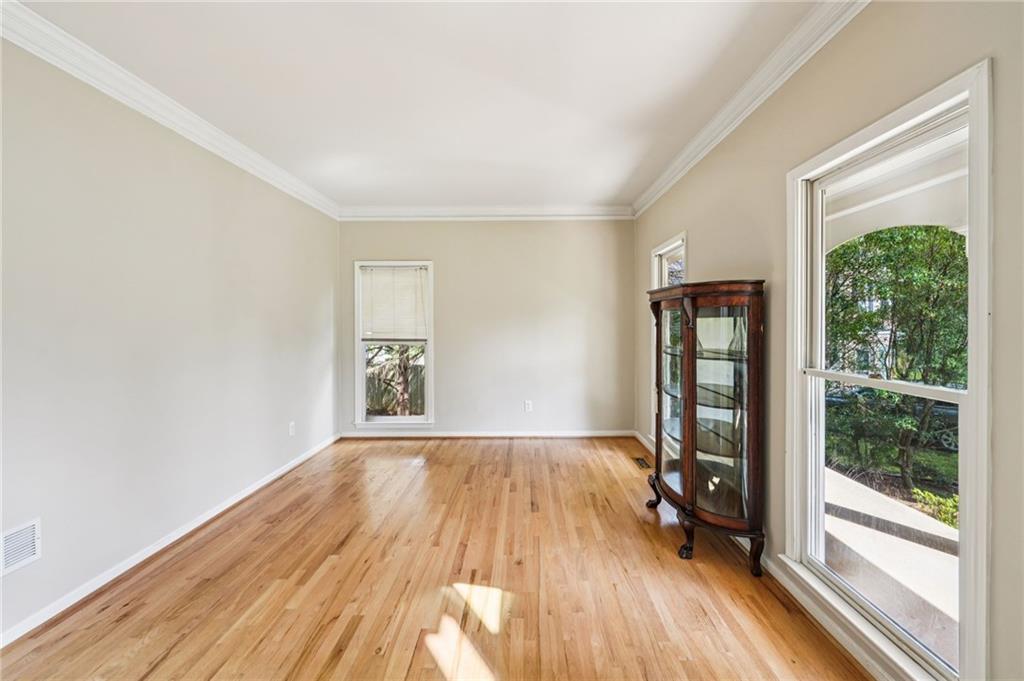 Kennesaw, Georgia, 30144, United States, 5 Bedrooms Bedrooms, ,3 BathroomsBathrooms,Residential,For Sale,1942982