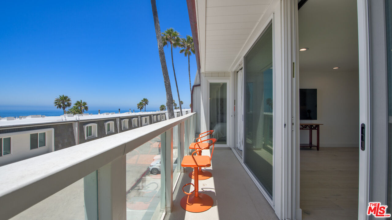 Malibu, California, 90265, United States, 2 Bedrooms Bedrooms, ,2 BathroomsBathrooms,Residential,For Sale,1896546