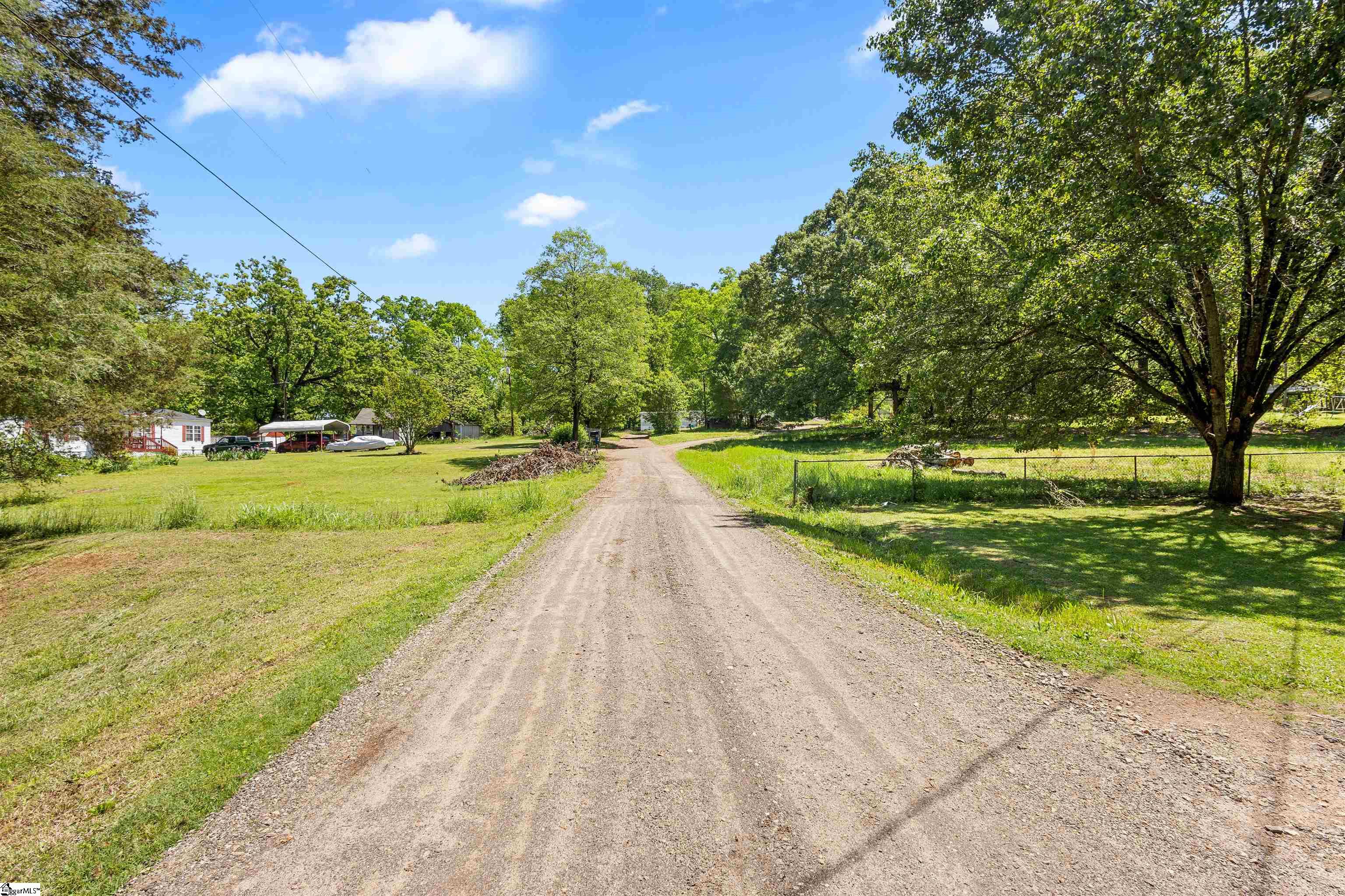 Piedmont, South Carolina, 29673, United States, 3 Bedrooms Bedrooms, ,2 BathroomsBathrooms,Residential,For Sale,1798377