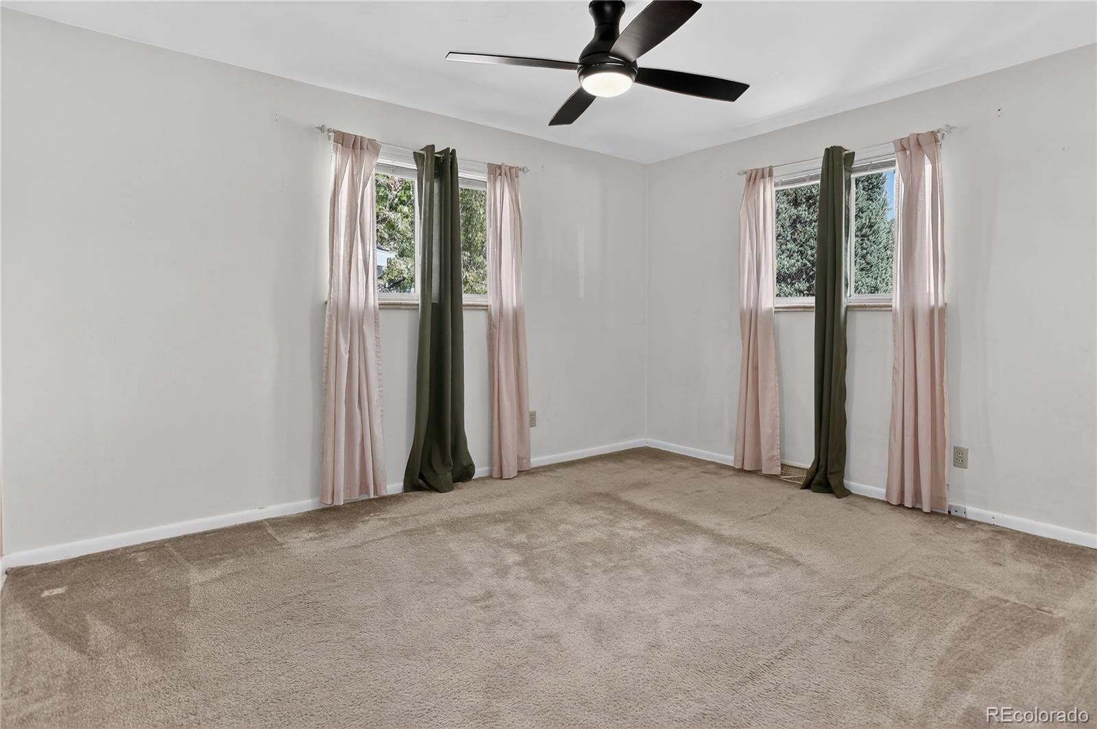 Arvada, Colorado, 80004, United States, 3 Bedrooms Bedrooms, ,1 BathroomBathrooms,Residential,For Sale,1960914