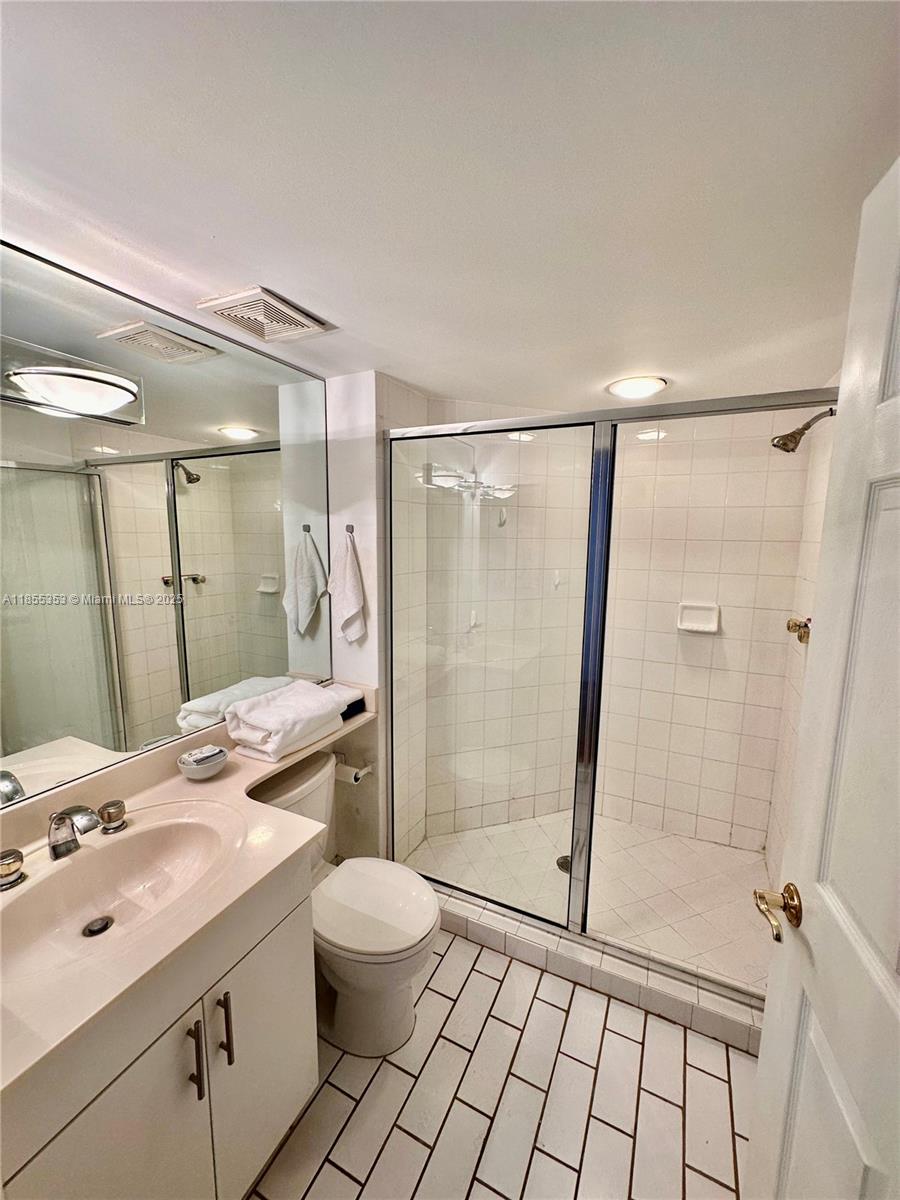 Miami Beach, Florida, 33141, United States, 2 Bedrooms Bedrooms, ,2 BathroomsBathrooms,Residential,For Sale,1911662