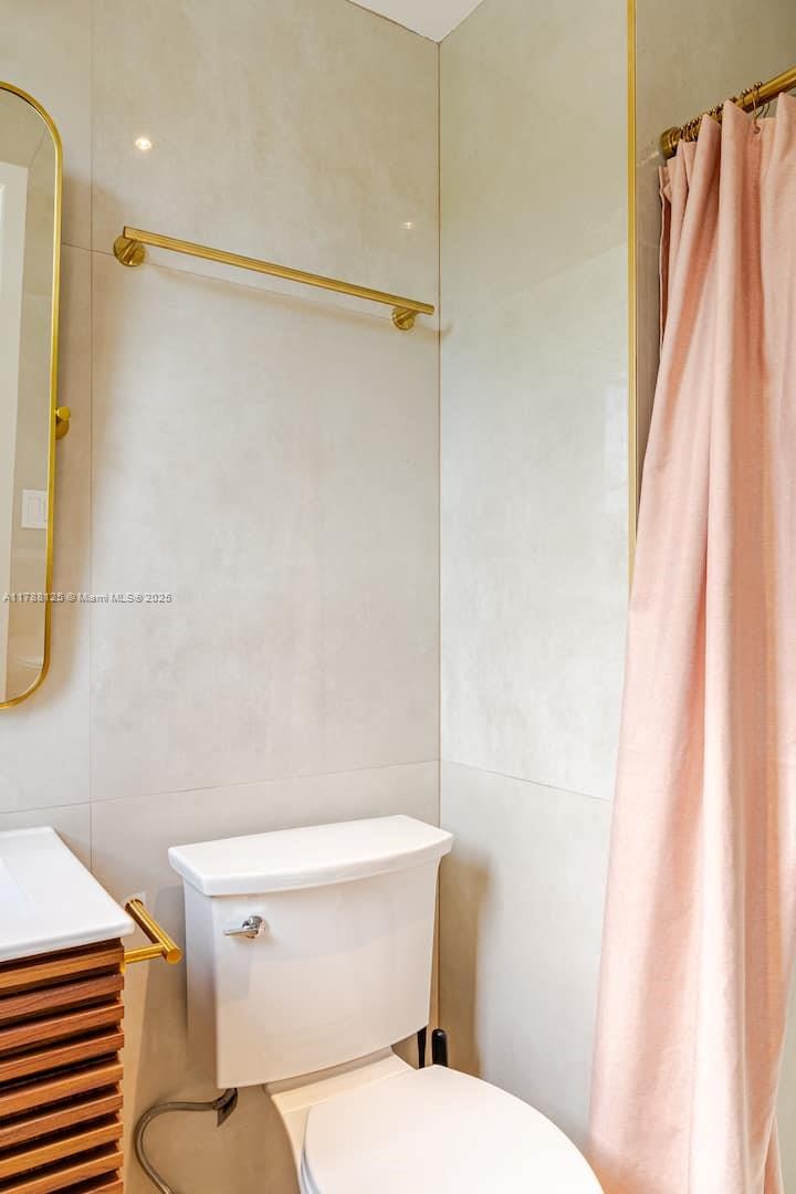 Miami Beach, Florida, 33139, United States, 5 Bedrooms Bedrooms, ,5 BathroomsBathrooms,Residential,For Sale,1785571