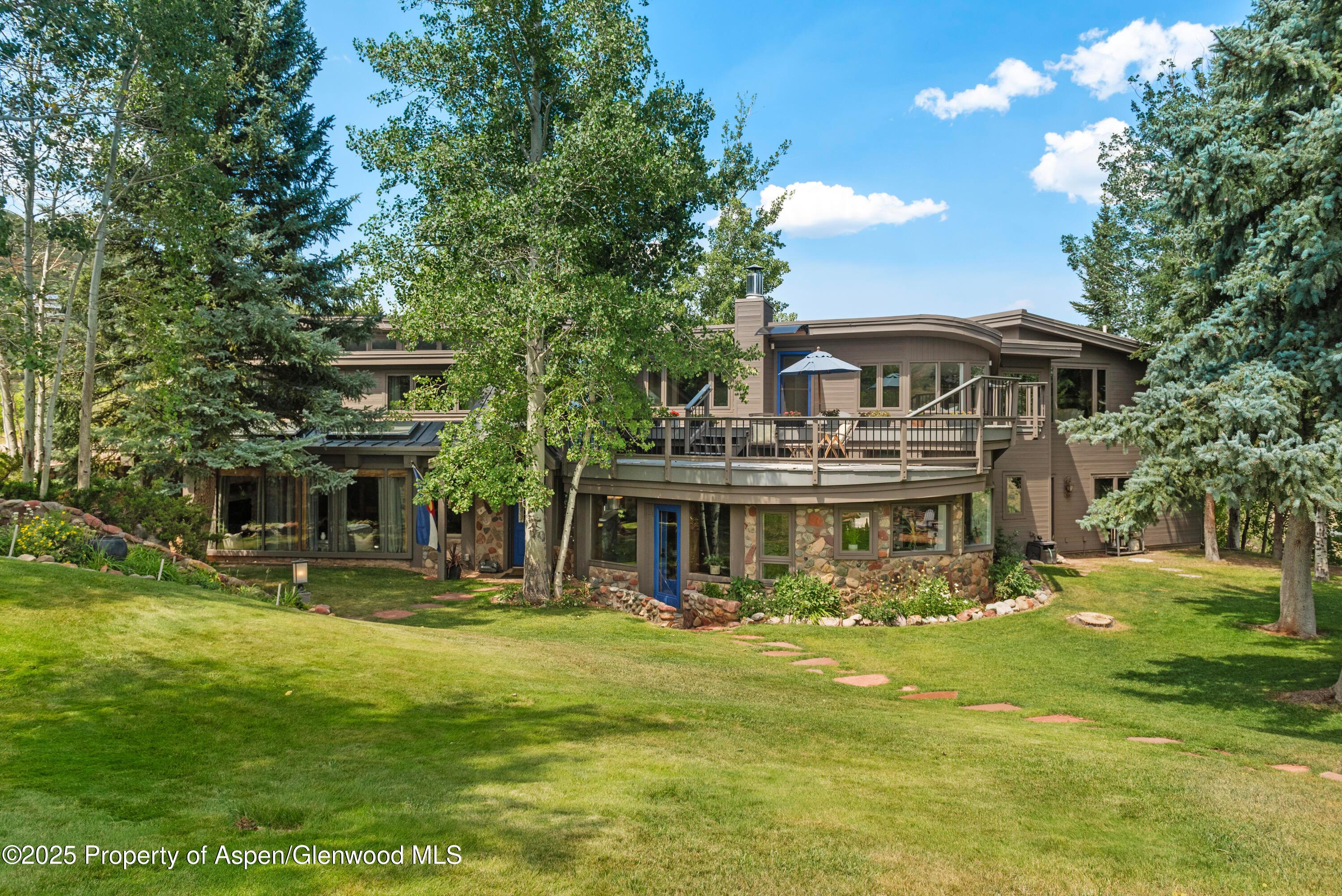 Aspen, Colorado, 81611, United States, 3 Bedrooms Bedrooms, ,4 BathroomsBathrooms,Residential,For Sale,1932450