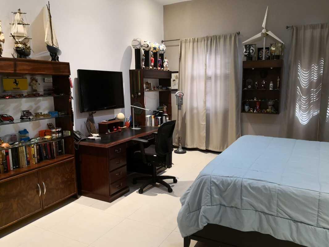 Versalles, San Pedro Garza García, Nuevo León, 66290, Mexico, 4 Bedrooms Bedrooms, ,6 BathroomsBathrooms,Residential,For Sale,Versalles,1443066