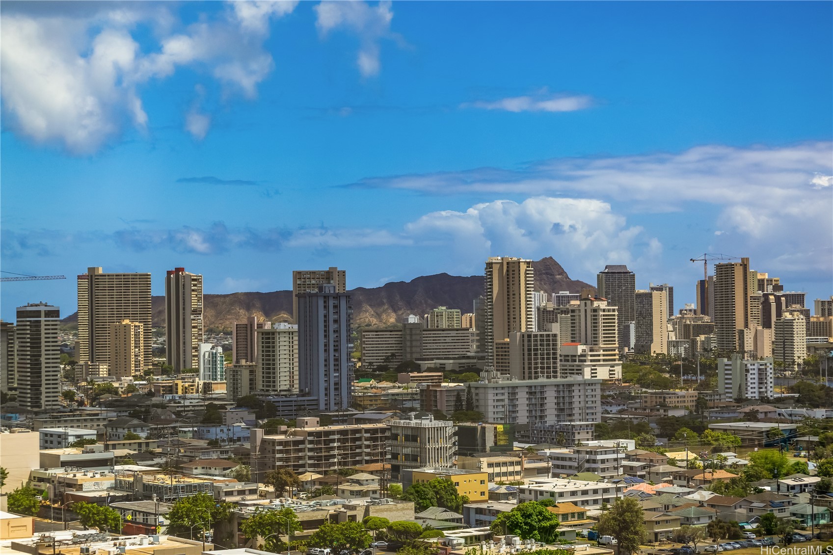 Honolulu, Hawaii, 96826, United States, 3 Bedrooms Bedrooms, ,3 BathroomsBathrooms,Residential,For Sale,1934330