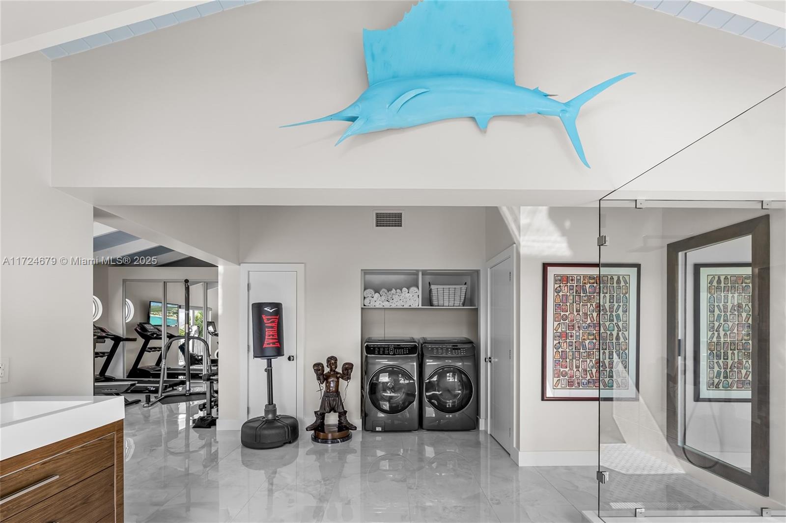 Islamorada, Florida, 33036, United States, 6 Bedrooms Bedrooms, ,4 BathroomsBathrooms,Residential,For Sale,1932543