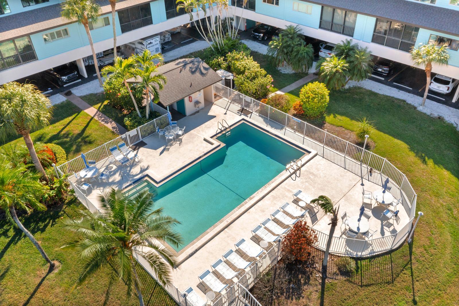 Bradenton, Florida, 34210, United States, 3 Bedrooms Bedrooms, ,3 BathroomsBathrooms,Residential,For Sale,2001185