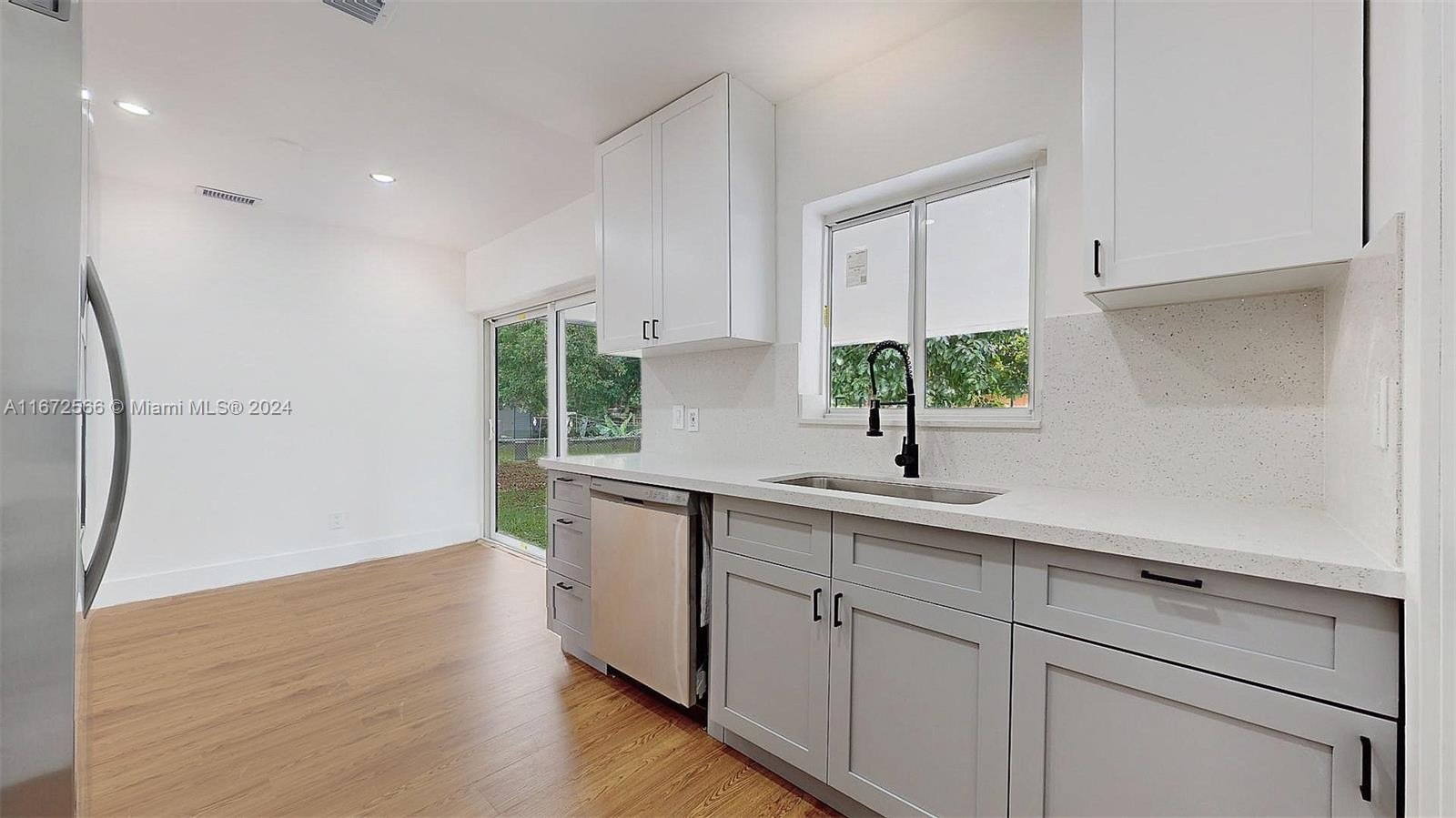 North Miami Beach, Florida, 33162, United States, 3 Bedrooms Bedrooms, ,2 BathroomsBathrooms,Residential,For Sale,1944950