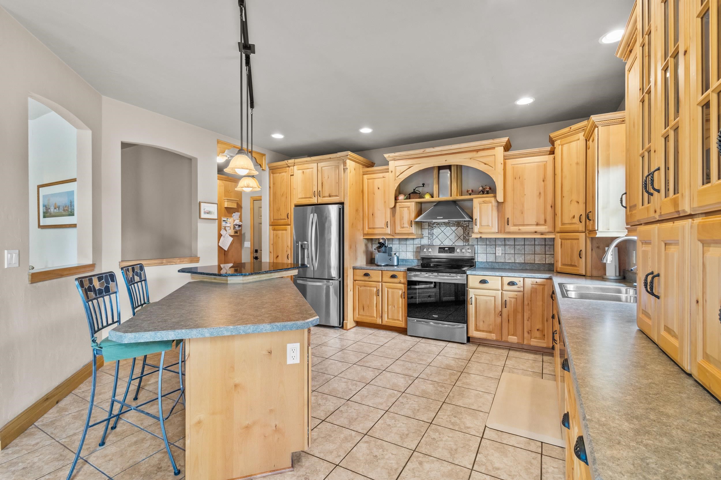 Neenah, Wisconsin, 54956, United States, 3 Bedrooms Bedrooms, ,4 BathroomsBathrooms,Residential,For Sale,1938221