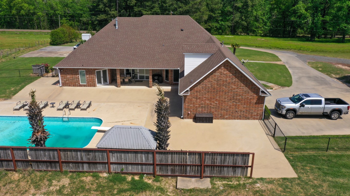 Bloomburg, Texas, 75556, United States, 4 Bedrooms Bedrooms, ,2 BathroomsBathrooms,Residential,For Sale,1789211