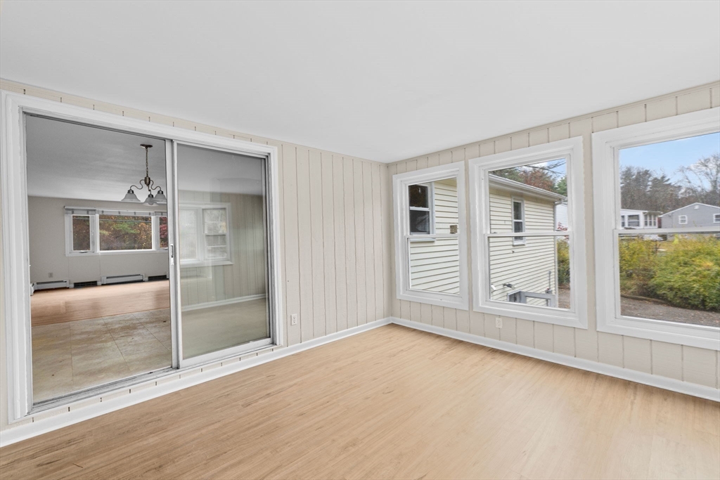 Mansfield, Massachusetts, 02048, United States, 3 Bedrooms Bedrooms, ,2 BathroomsBathrooms,Residential,For Sale,1991950