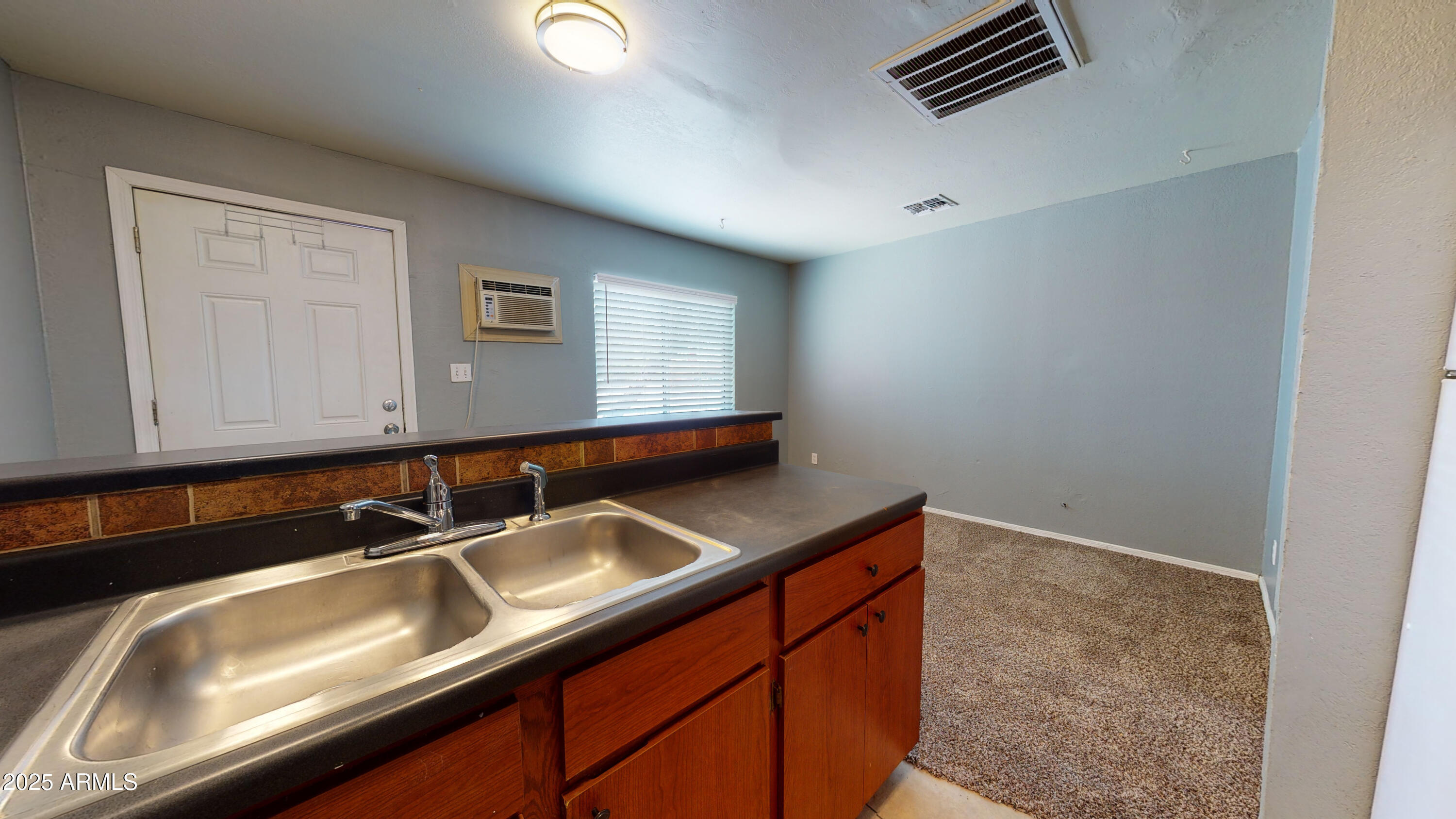 Phoenix, Arizona, 85007, United States, ,Residential,For Sale,1882363