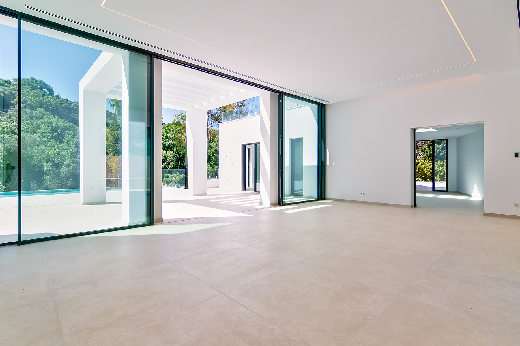  New contemporary villa with total privacy in Sotogrande Alto - 物件實景