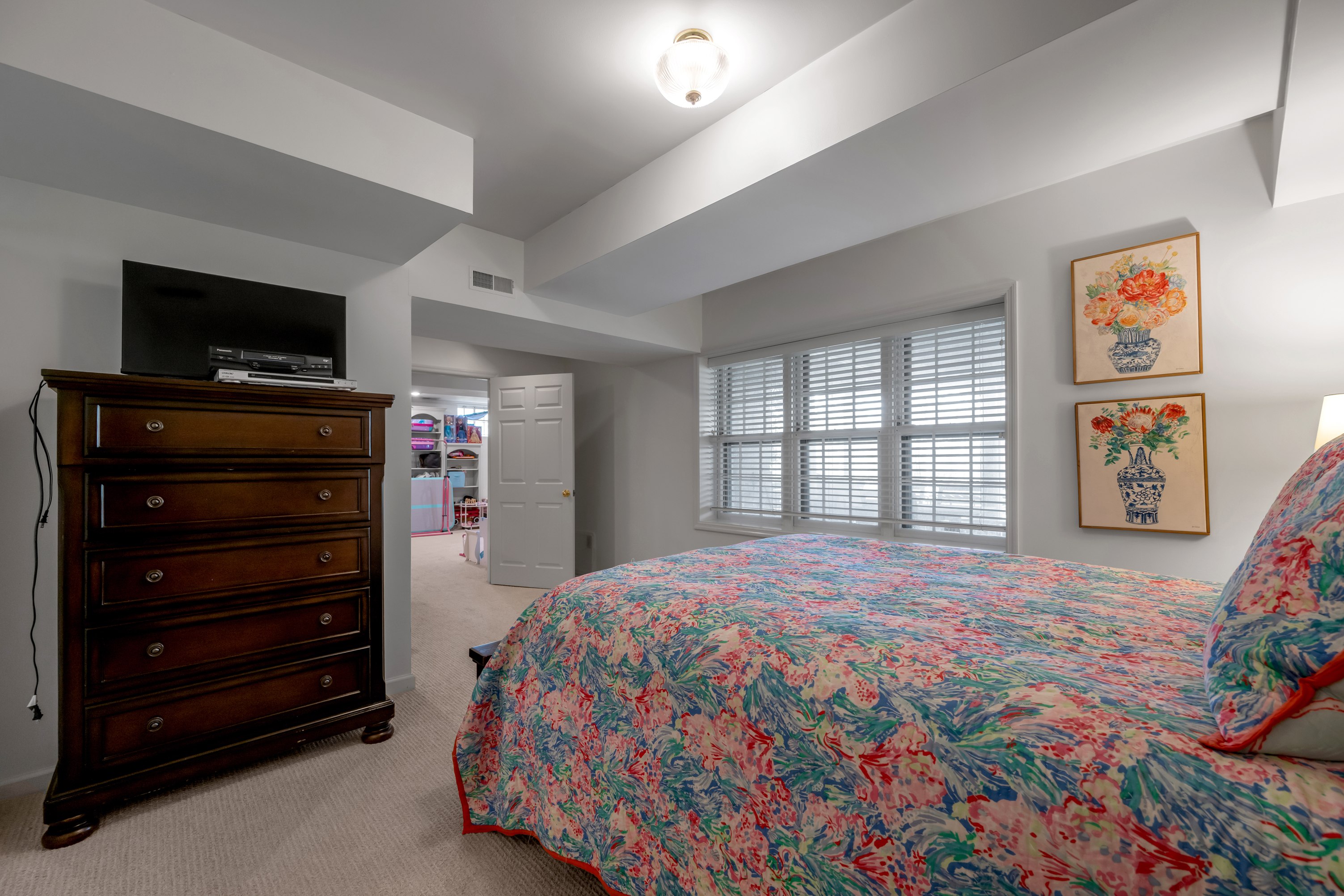  2071 Manor Drive - 物件實景