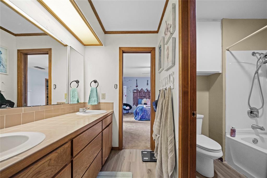 Jacksonville, Texas, 75766, United States, 6 Bedrooms Bedrooms, ,4 BathroomsBathrooms,Residential,For Sale,1992148