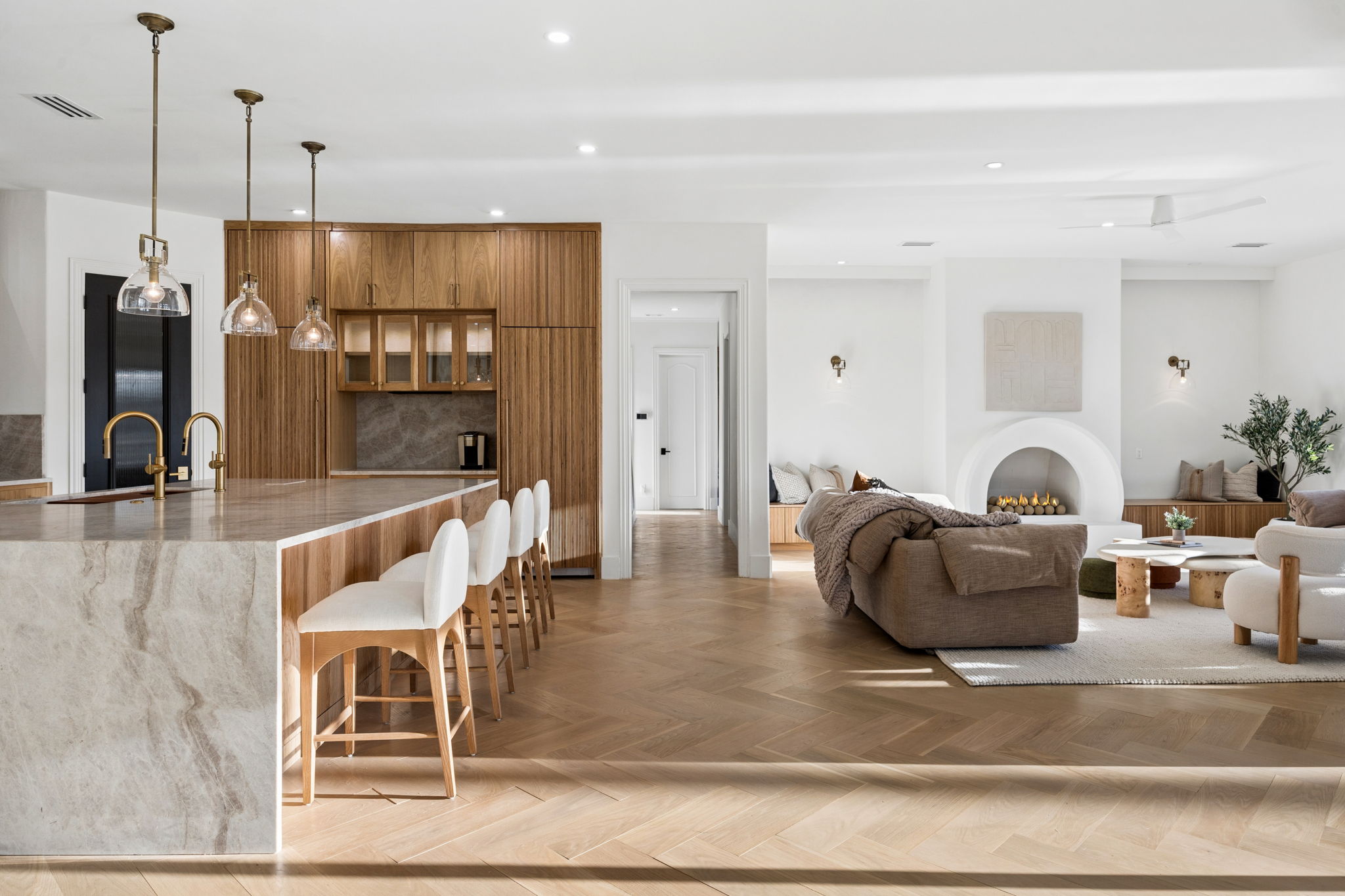  6001 Pine Valley Drive - 物件實景