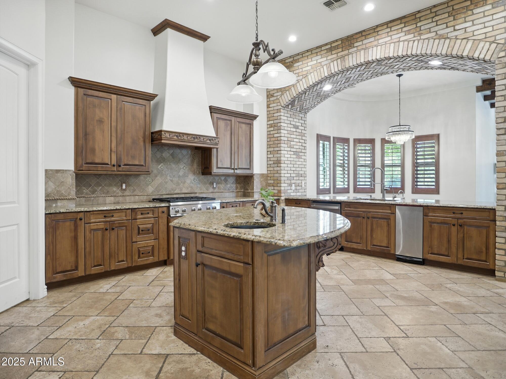 Chandler, Arizona, 85249, United States, 7 Bedrooms Bedrooms, ,8 BathroomsBathrooms,Residential,For Sale,1986072