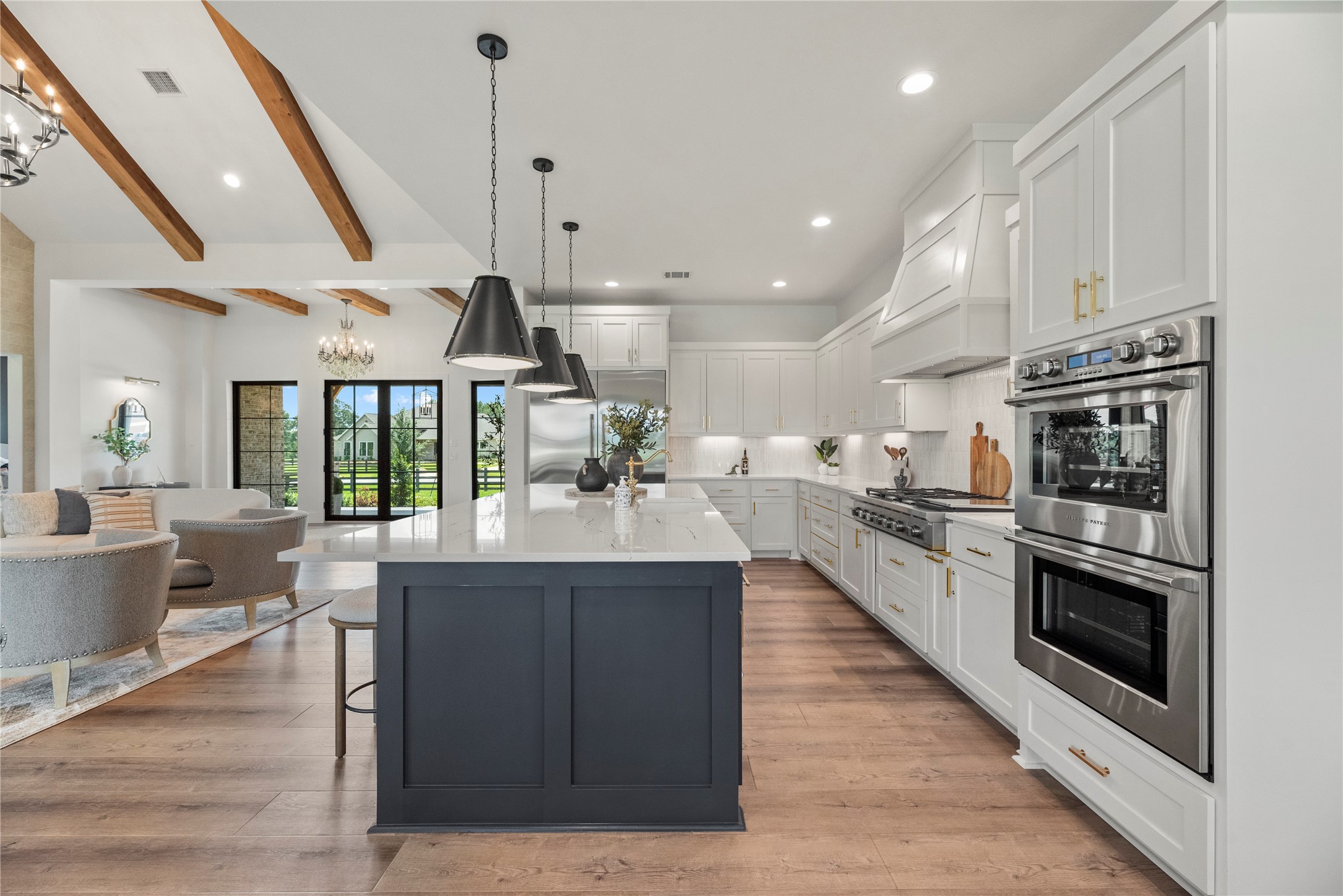 Montgomery, Texas, 77356, United States, 4 Bedrooms Bedrooms, ,5 BathroomsBathrooms,Residential,For Sale,1987481