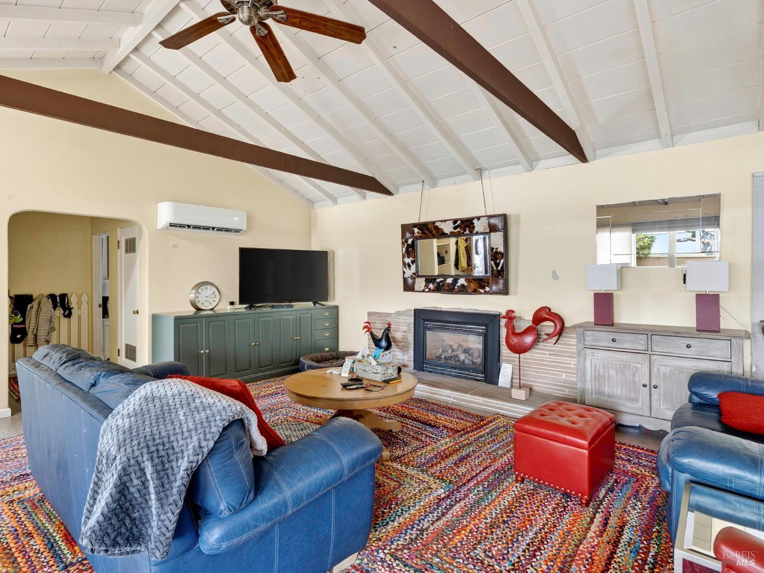 St. Helena, California, 94574, United States, 2 Bedrooms Bedrooms, ,2 BathroomsBathrooms,Residential,For Sale,1932187