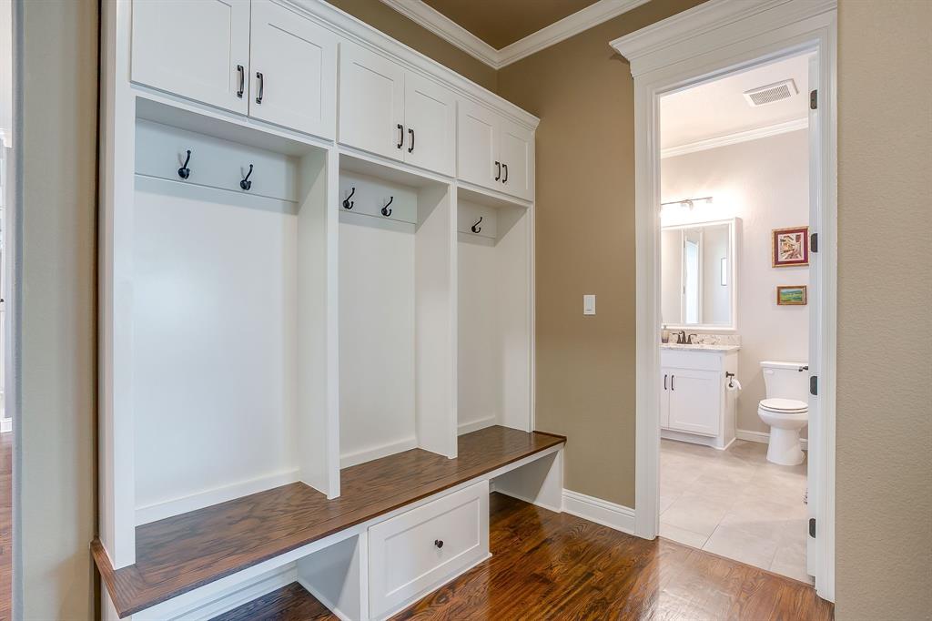 Fort Worth, Texas, 76108, United States, 5 Bedrooms Bedrooms, ,4 BathroomsBathrooms,Residential,For Sale,1981433