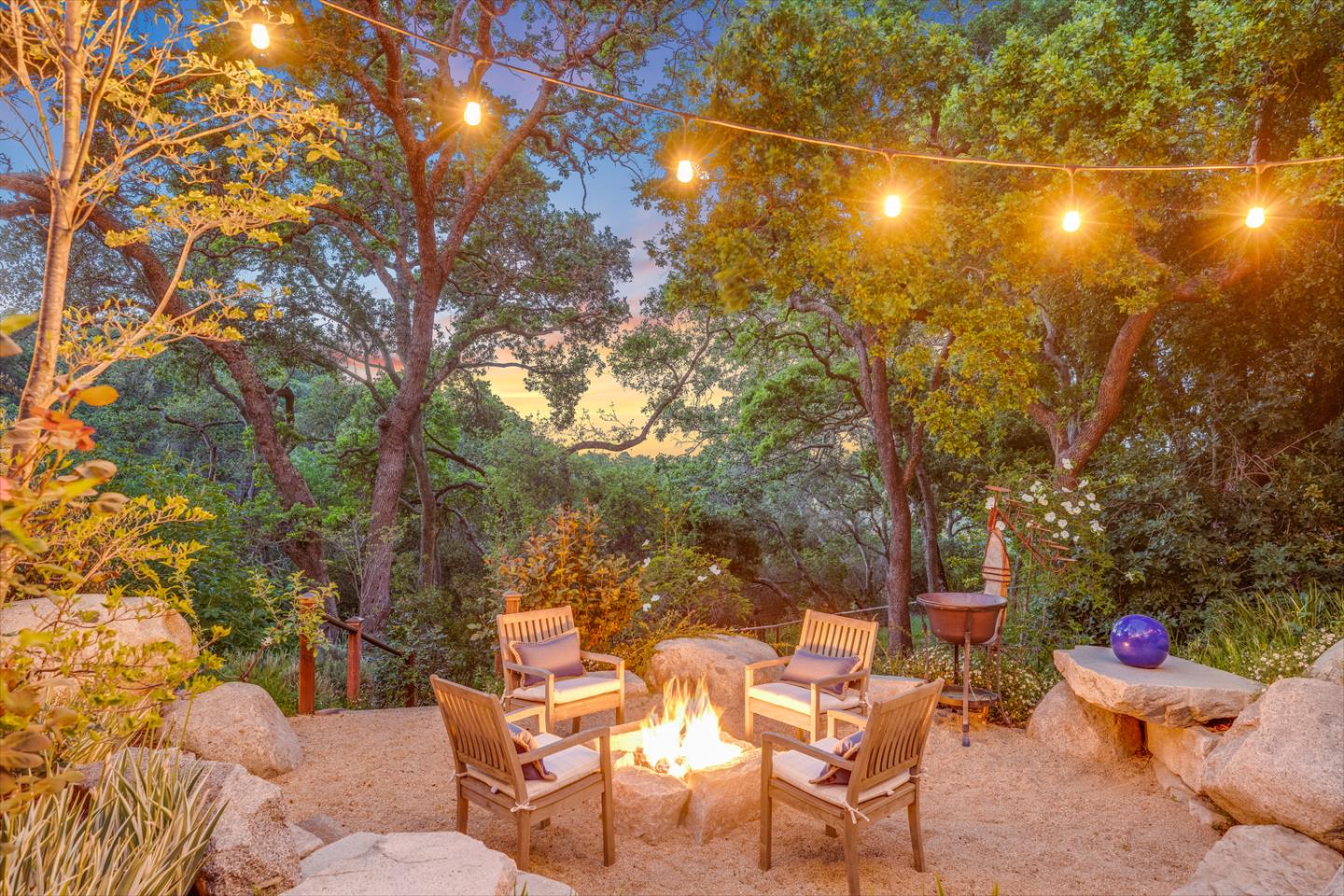 Portola Valley, California, 94028, United States, 6 Bedrooms Bedrooms, ,6 BathroomsBathrooms,Residential,For Sale,1917996