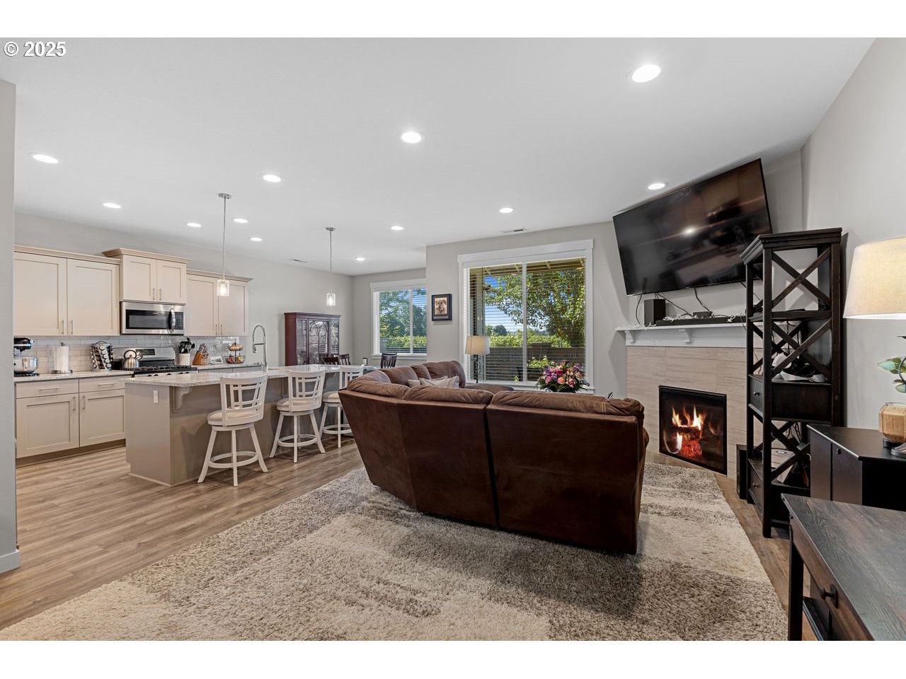 Canby, Oregon, 97013, United States, 3 Bedrooms Bedrooms, ,2 BathroomsBathrooms,Residential,For Sale,1903561