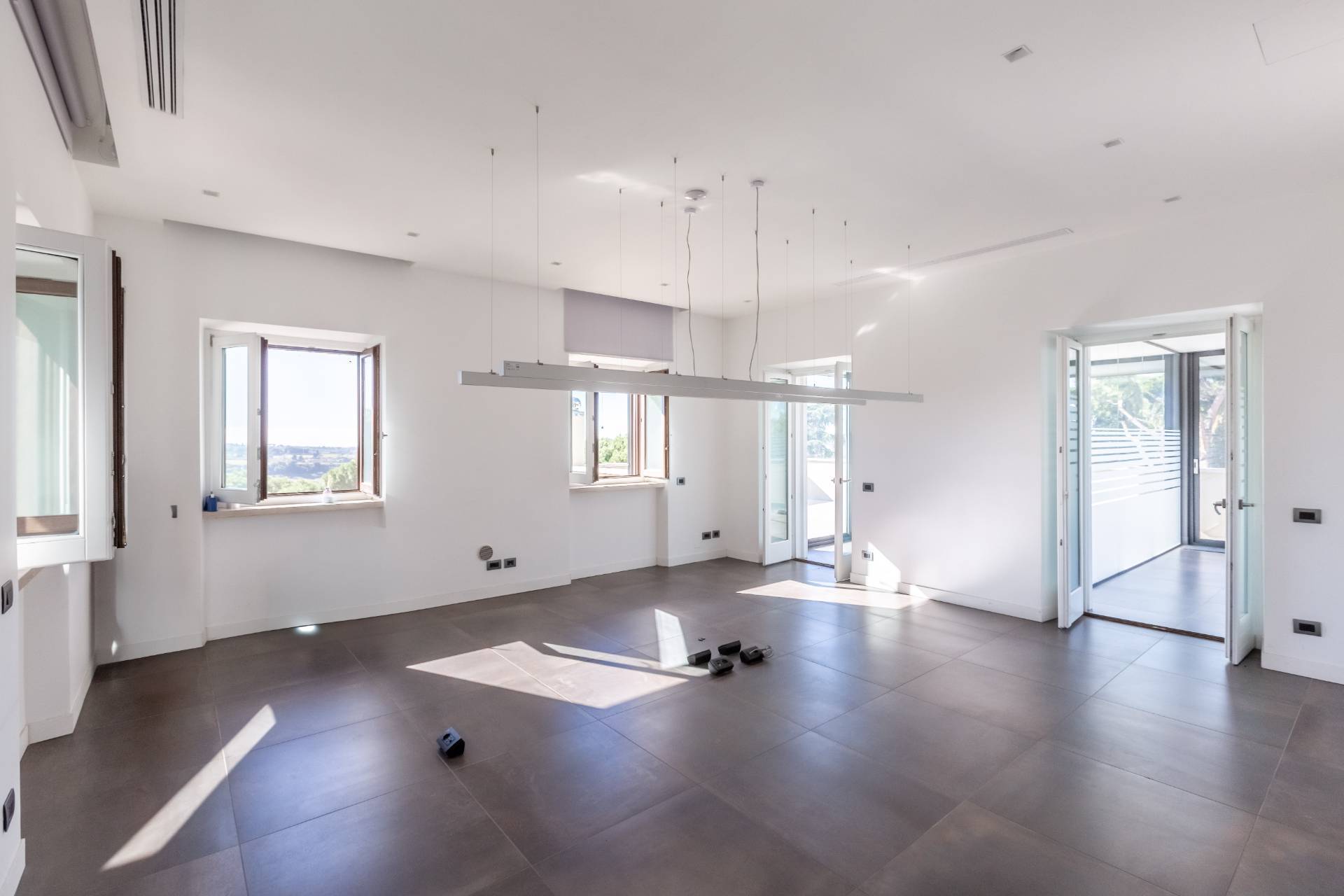 Grottaferrata, Roma, 00046, IT, 4 Bedrooms Bedrooms, ,2 BathroomsBathrooms,Residential,For Sale,1989453