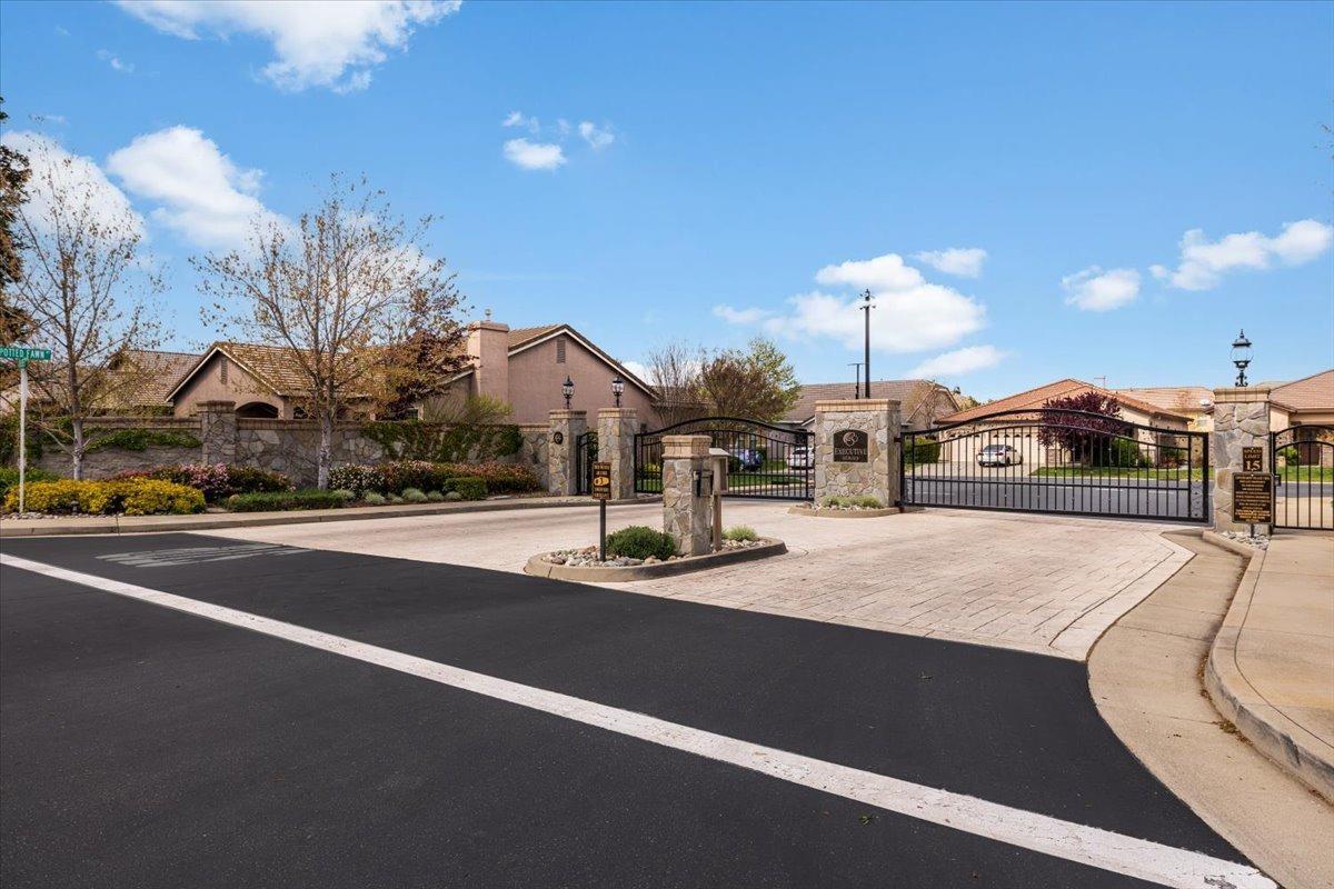 Roseville, California, 95747, United States, 4 Bedrooms Bedrooms, ,3 BathroomsBathrooms,Residential,For Sale,1928069