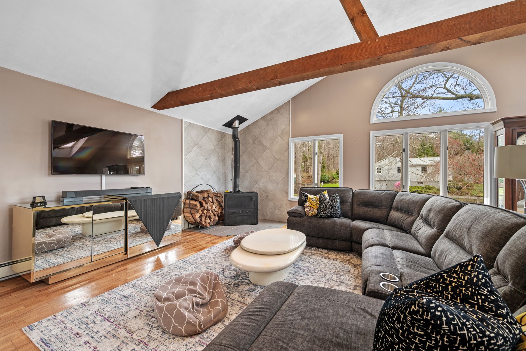  187 Echo Cove Road, Hamilton, MA, 01982 - 物件實景