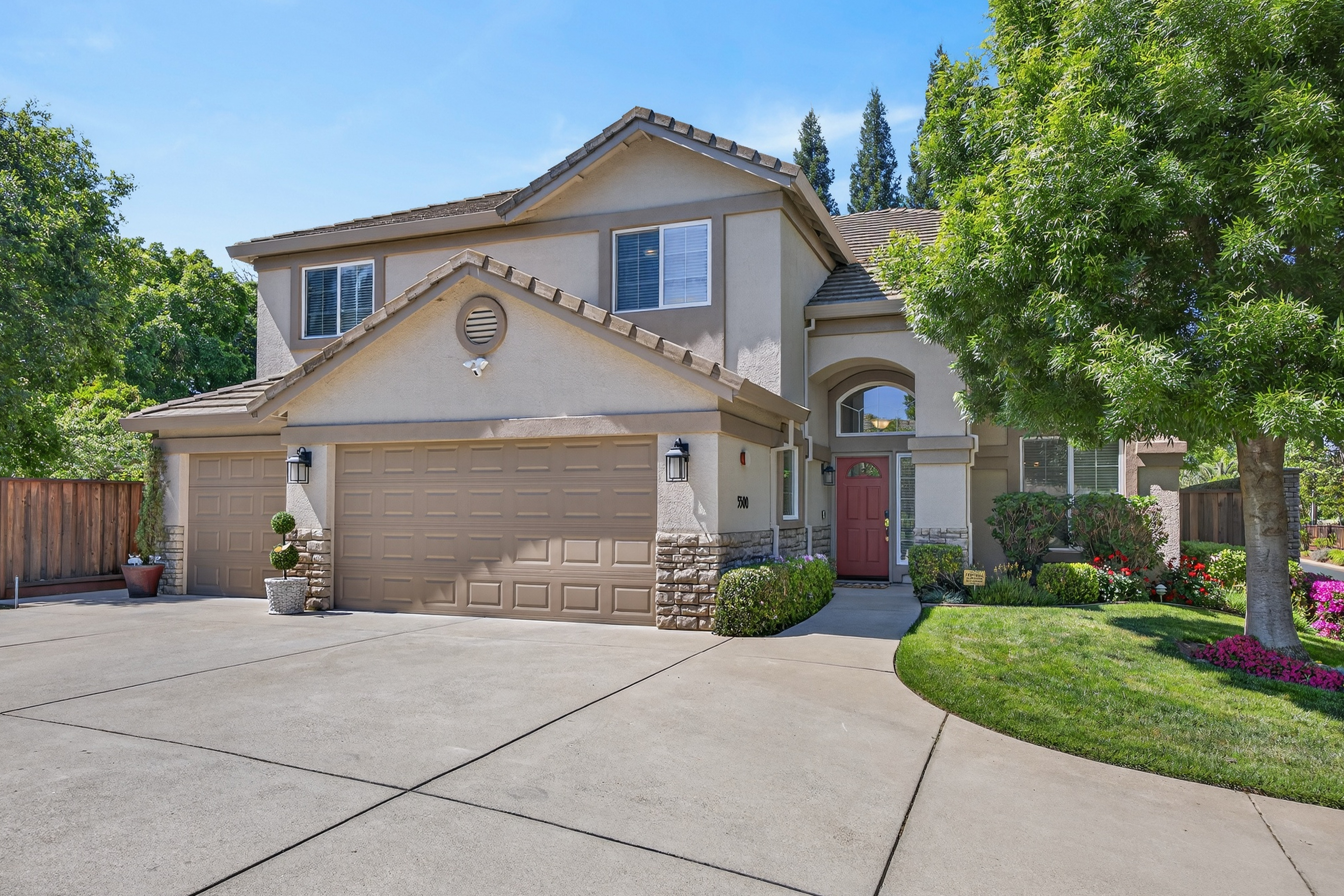  5500 Tierra Gardens Lane, Carmichael, CA 95608 - 物件實景