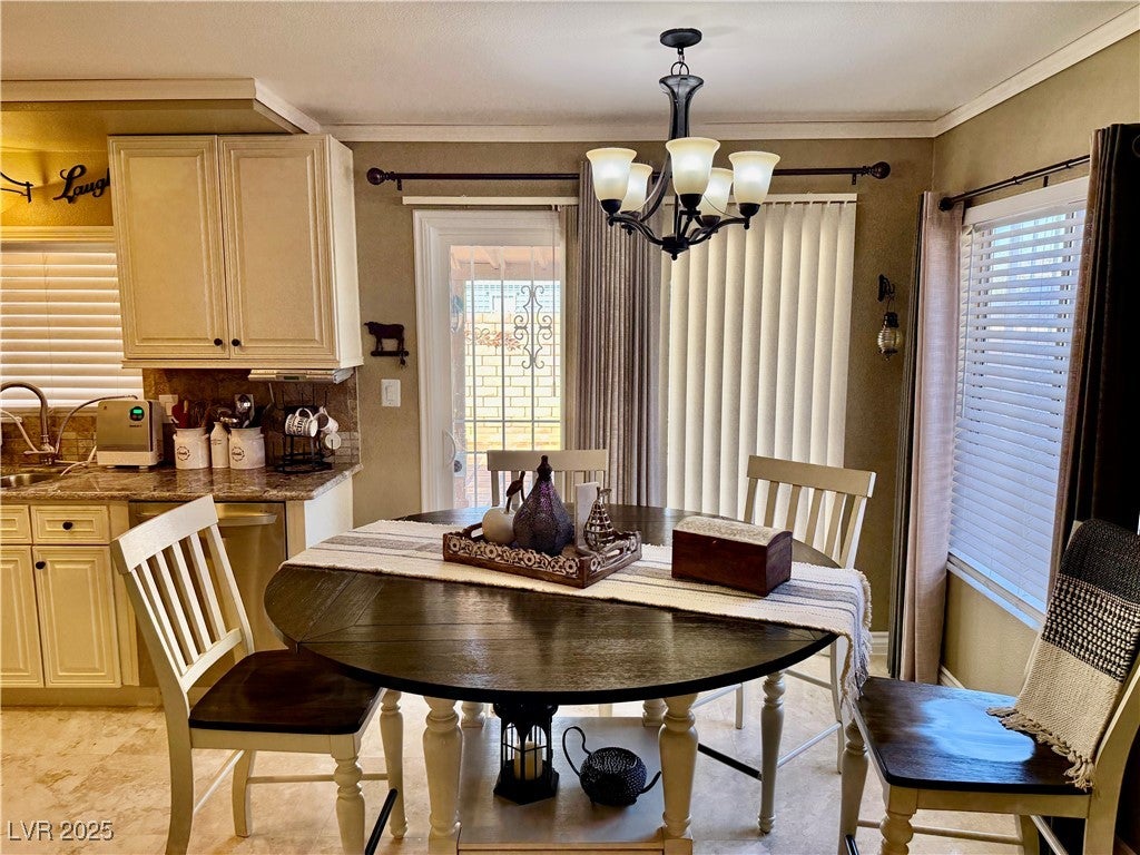 Las Vegas, Nevada, 89121, United States, 3 Bedrooms Bedrooms, ,2 BathroomsBathrooms,Residential,For Sale,1981360